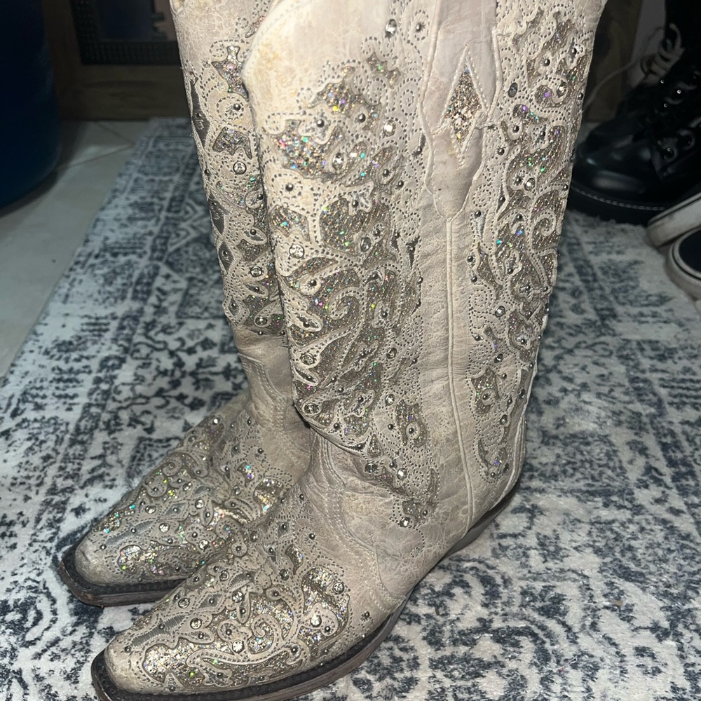 Embellished Cream corral Boots